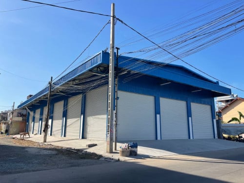 ឃ្លាំងសម្រាប់ជួលនៅសែនសុខ