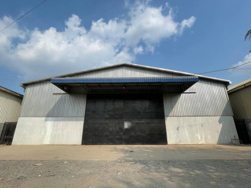 ឃ្លាំងជួលនៅជិតផ្លូវ ៧៣១