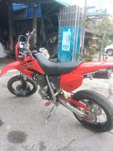 ម៉ូតូលក់