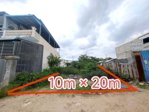 ដីលក់ ចុះពីផ្លូវធំ 2011 សង្កាត់ក្រាំងធ្នង់ លើផ្លូវបេតុង8ម៉ែត្រ ជិតបុរីវ៉ារីណាក្រាំងធ្នង់