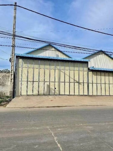 ឃ្លាំងជួល ៖ ខាងលិចផ្សារ AeonII, សែនសុខ, រាជធានីភ្នំពេញ