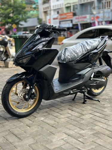 វៃដូរបង់រំលស់ HONDA CLICK 160cc ថ្មីកេសក្រុមហ៊ុន100%