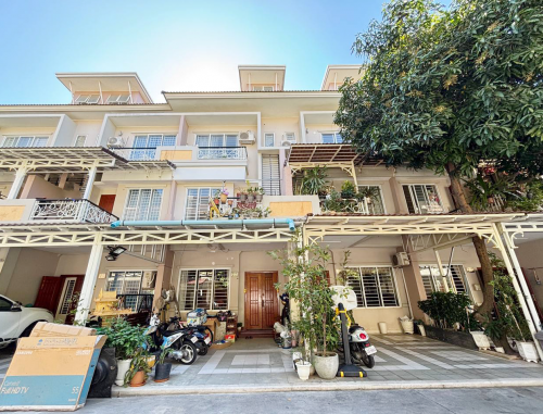 វីឡាកូនកាត់ LA សម្រាប់ជួល | Link Villa LA for Rent