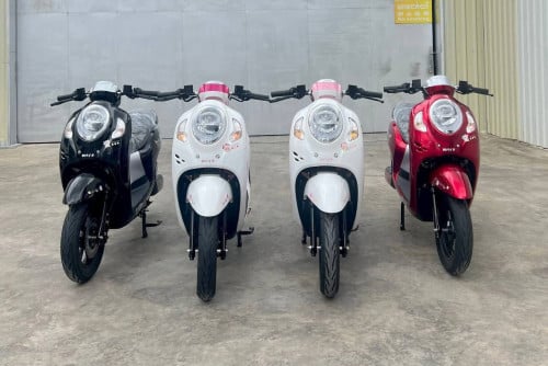 ម៉ូតូ scoopy អគ្គិសនី
