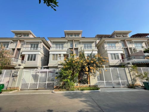 🏡 Twin for Rent at Borey Peng huoth Boeng Snor Project Athina