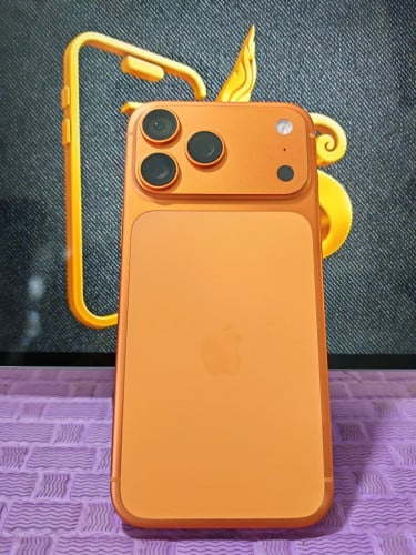 📱iPhone 17 Pro Max / ZA/A 💾Storage 256G🔋Battery Health 100%✅នៅស្អាត99%(លក់មានការធានាត្រឹមត្រូវ)