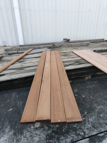 😋  ការ៉ូ​ផ្ចឹក ធម្មជាតេស្អាតៗសំរាប់យកទៅក្រាលរឺDecore ផ្សេងៗ