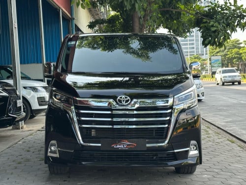 2023 TOYOTA GRANVIA Premium VIP