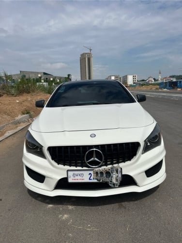 CLA250 2014 ប៉ុង1 លក់ប្រញ៉ាប់លុយ