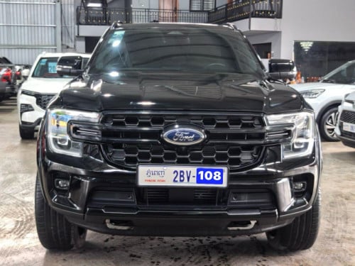 Ford Everest 2023Titanium option ចូលតាមក្រុមហ៊ុន fordស្កុត1ជុំ 62800$ចចារ