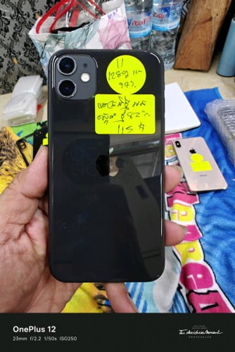 IP 11 128glla GXអត់ស្គេនថ្ម82%