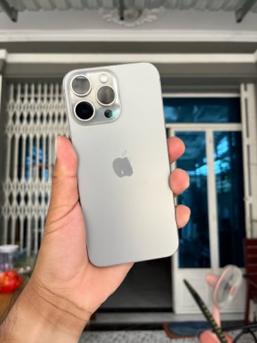 IPhone 15 PM 256G ZP សនុំណែន​ក្តន់​ ថ្មសុី​ន​ 88% 685$