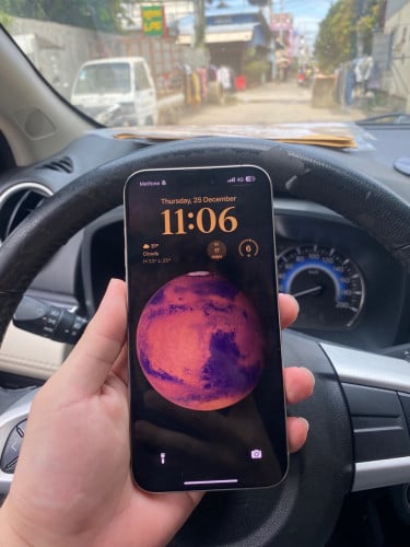 Iphone 15 pro max 256g ទូរស័ព្ទប្រេីផ្ទាល់ខ្លួន លក់ចង់ដូរសេរី