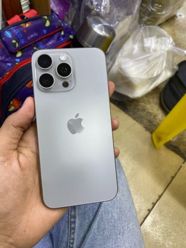 Iphone 15pm zp256 សានុំ