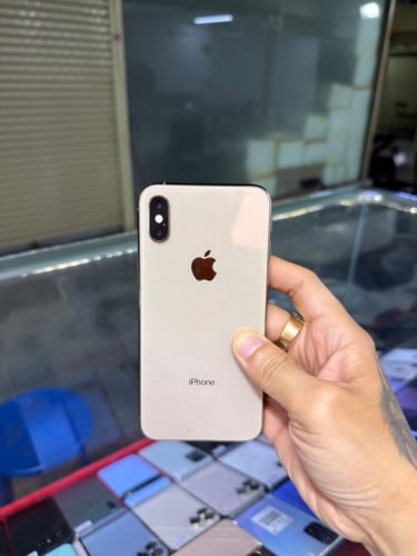 iPhone Xs Gold LL/A HD256GB Phone Condition 90% 🔋75% , ដូរអេក្រង់GX ,  អត់ស្កេនមុខ, ម៉ាស៊ីនហ្សីន