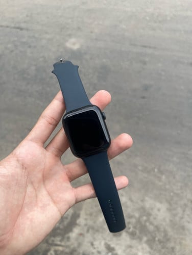 Iwatch series 8 45mm battery 100%