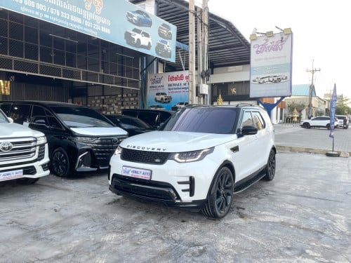 Lang Rover Discovery full options 2017 កាត់បានក្ដៅៗ * Diesel V4 2.0L (ម៉ាស៊ូត)