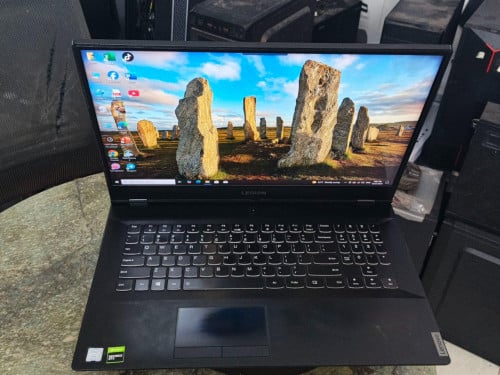 Lenovo i7-9th ,16G, 512+1T, VAG 1650 4G