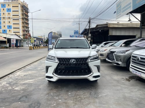 Lexus Lx 570 2016 Super Sport Full Options ថ្មីណាស់បងៗ• Specs : Arab