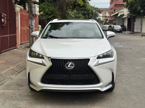 Lexus Nx200t 016 ឡានស្អាត​ អត់ច្រេះ​ អត់បុកប៉ះ​