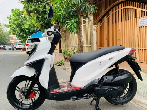 LKK (590$)2020 Singapore have id card