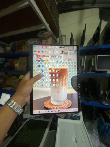 Microsoft Surface Pro 9 12 generation Core i7 Ram 16GB SSD 256GB Screen 2K New 99%