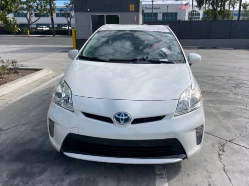 Prius 2014 option 3 ETA ថ្ងៃ09 ខែ01 ឆ្នាំ2026ក្នុងស ឡានcali 16មឺនម៉ាយ ថ្មីណាស់ Auto check 77ពិន្ទុ
