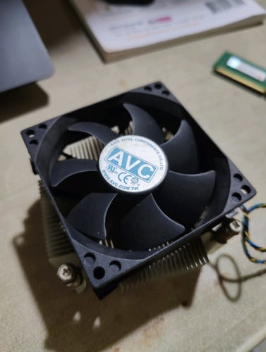 Random desktop fan