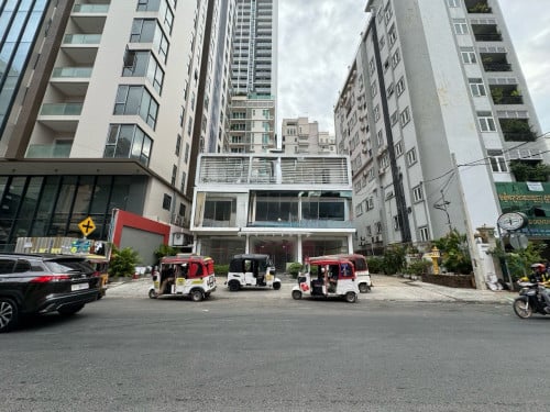 Restaurant For Rent in Beoung Keng Kang1