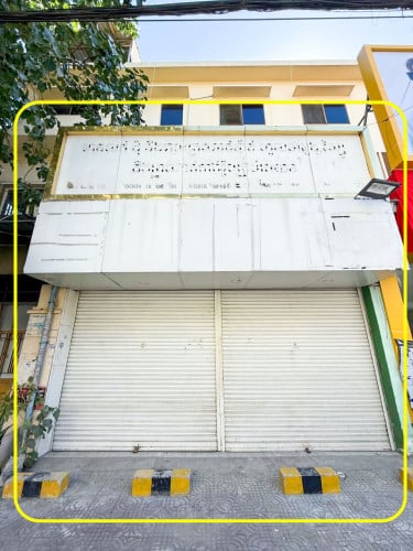 SHOP FOR RENT IN BKK3