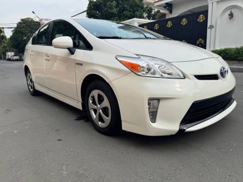 Toyota Prius 2012 ពណ៍ស option3