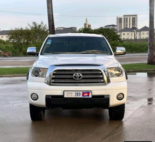 Tundra07 មួយបាំងកន្លះ ប៉ុង1 ហ្គាសហើយ