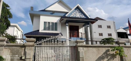 Villa available for rent in Phnom Penh Thmey Area