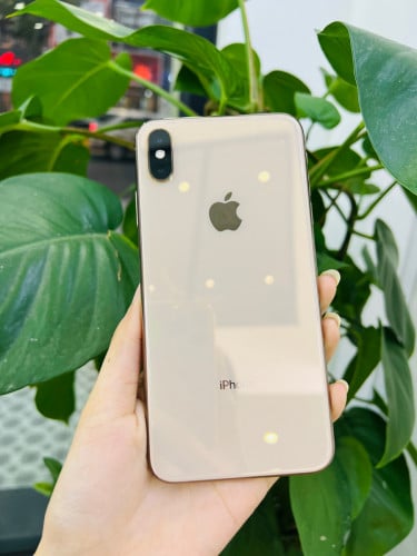 XS Max 64g ស្អាត99% តម្លៃ220$