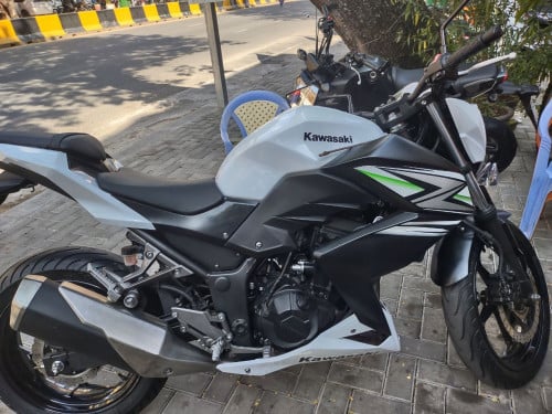 កាតគ្រីឈ្មោះផ្ទាល់ខ្លួន