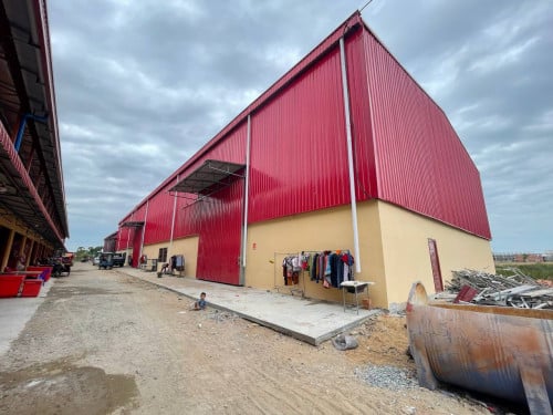 ឃ្លាំងខ្នាតរោងចក្រថ្មីជួល​នៅជិតគួរស្រូវ​