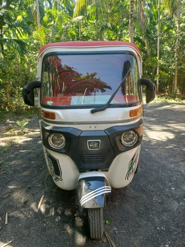 កង់បីលក់ 019 ខែ 5  នៅស្អាត។ម៉ាស៊ីនតាន់តម្លៃទន់ៗ តម្លៃ 1630 ចចារបាន ។