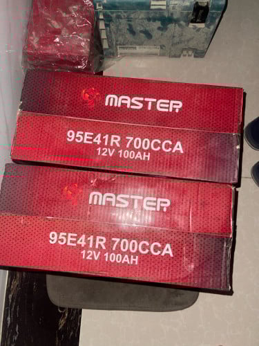 ត្រូវកាលក់អាគុយវិញ2គ្រាប់នៅថ្មីប្រអប់ (12V-100AH)