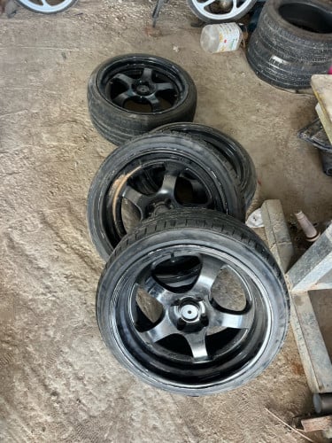 យ៉ាន់លក់  250 $គេ4