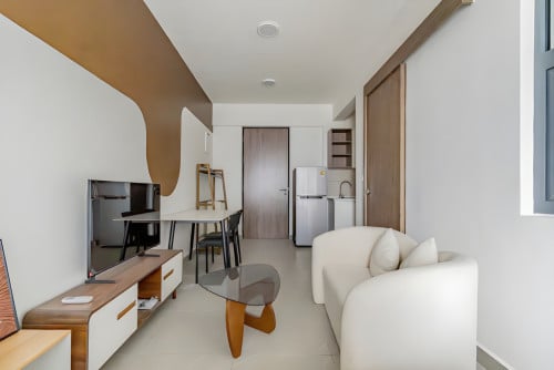 𝐅𝐨𝐫 𝐑𝐞𝐧𝐭: Beautiful Condo For Rent– Urban Village Phase 2