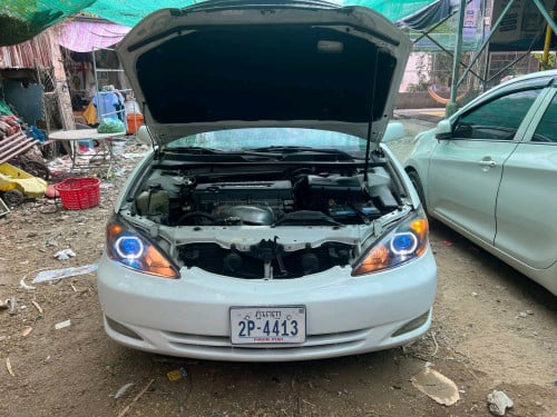 ឡានលក់ប្រញ៉ាប់Camry Le 02 ABSកៅអ៊ីចុចឯកសាគ្រប់ធានឡានអត់បុកអត់ប៉ះម៉ាសុីនប្រអប់លេខអេម