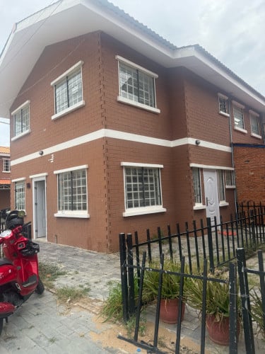 ផ្ទះកែងធំ ១៩ d ជួល១៥០ លក់៤០០០០ ផ្ទះមានផ្លង់រឹង