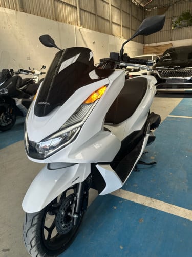 ម៉ូដែលម៉ូតូHONDA PCXឆ្នាំ021