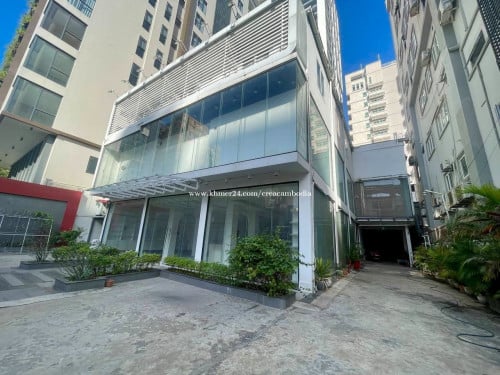 ហាងសំរាប់ជួលបេងកេងកង១  /  Shop for rent​ Boeng Kengkang I