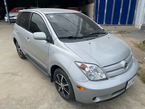 លក់រថយន្ត Toyota Scion 05 ឡានស្អាត តម្លៃ6800$ ចរចា🥰