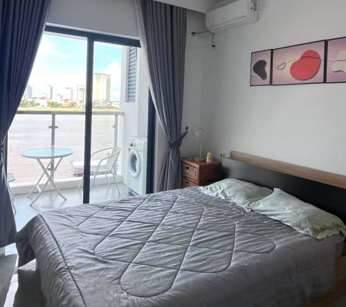 🍀Riverside Studio room for rent Phnom Penh