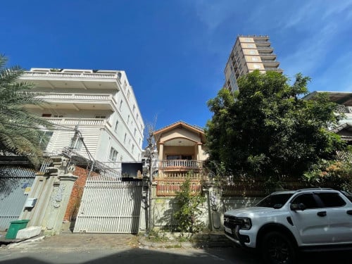 វីឡាសម្រាប់ជួល | Villa for Rent