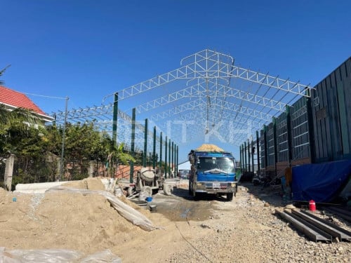 - ឃ្លាំងសំរាប់ជួលនៅព្រែកព្នៅ | Warehouse for Rent at Khan Prek Pnov