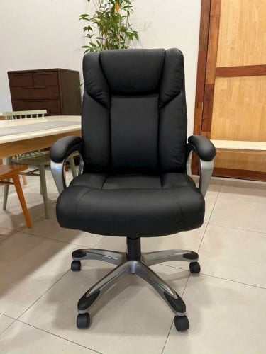 Boss chair
