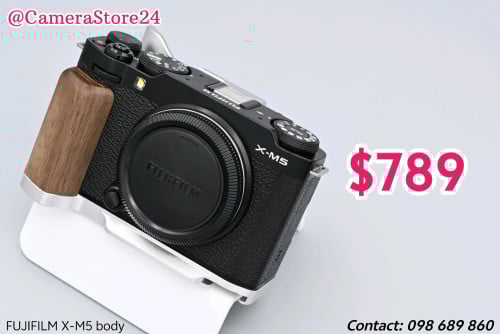 FUJIFILM X-M5 body
